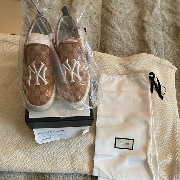 Gucci Other - Gucci X MLB Collection Yankees Slip Ons